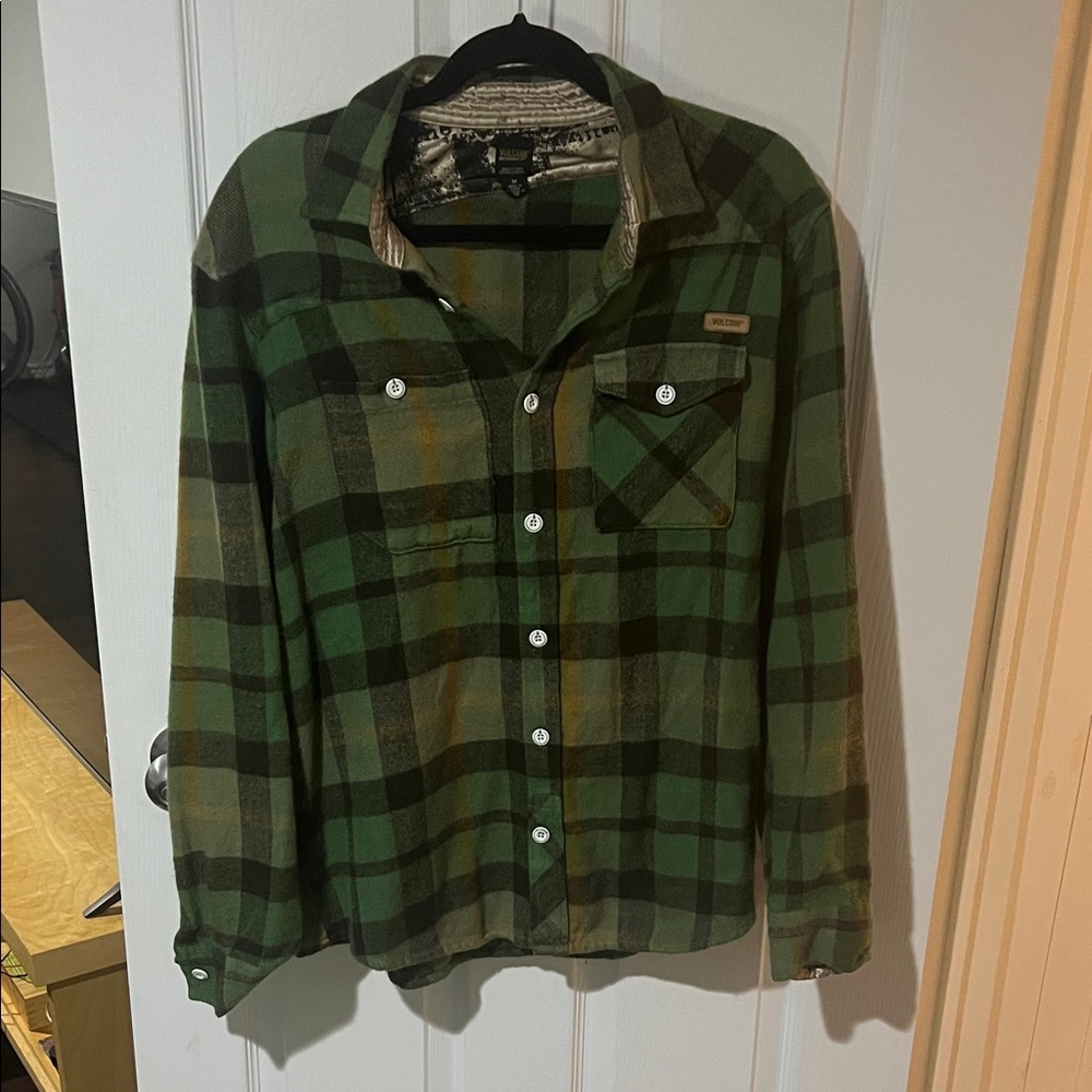 Volcom Green and Black Plaid Casual Button Down Shirt